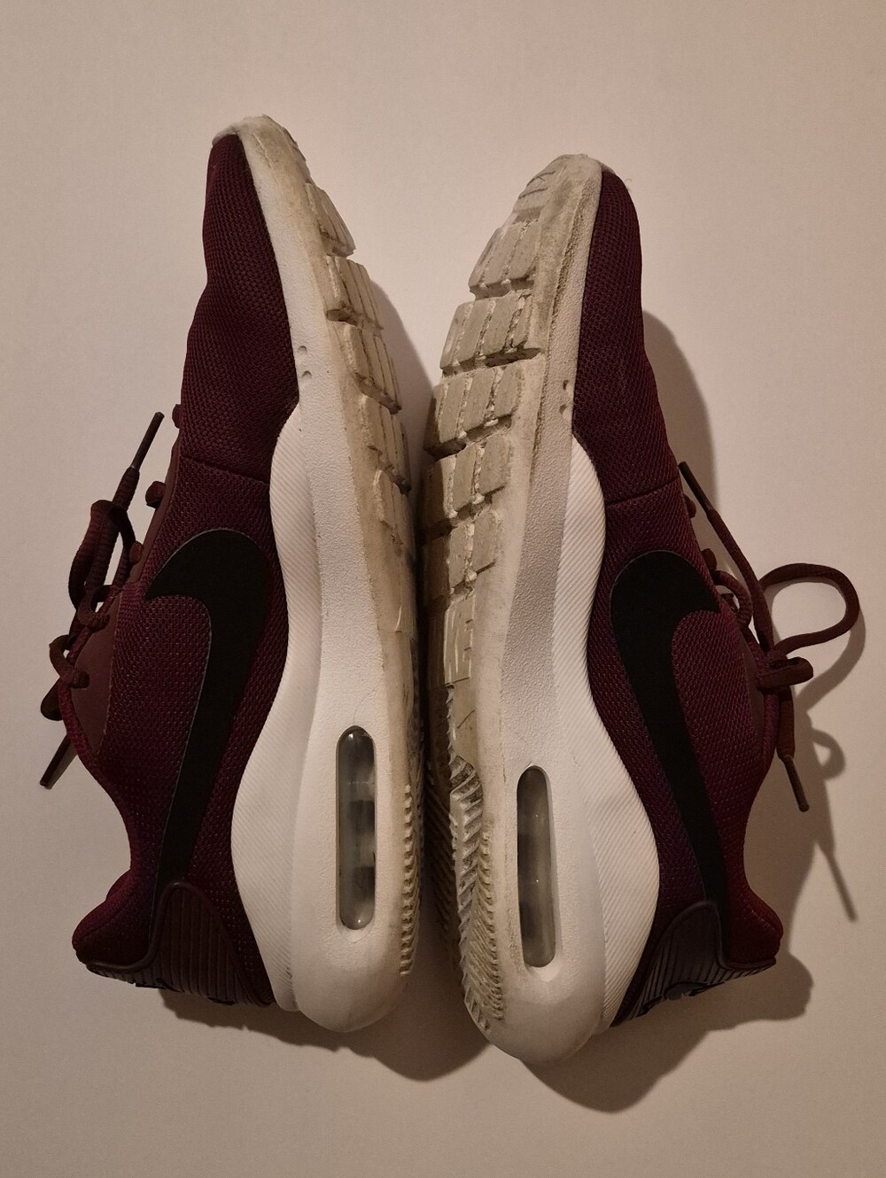 Nike Women's Athletic Shoes - Maroon and Black Size 8 - Picture 5 of 8